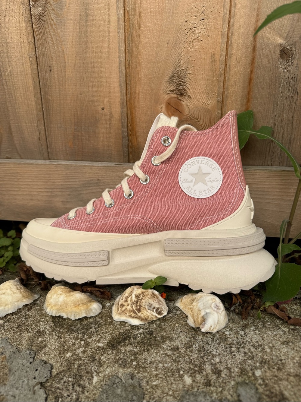 Converse Pink High-Top Platform Sneaker W8